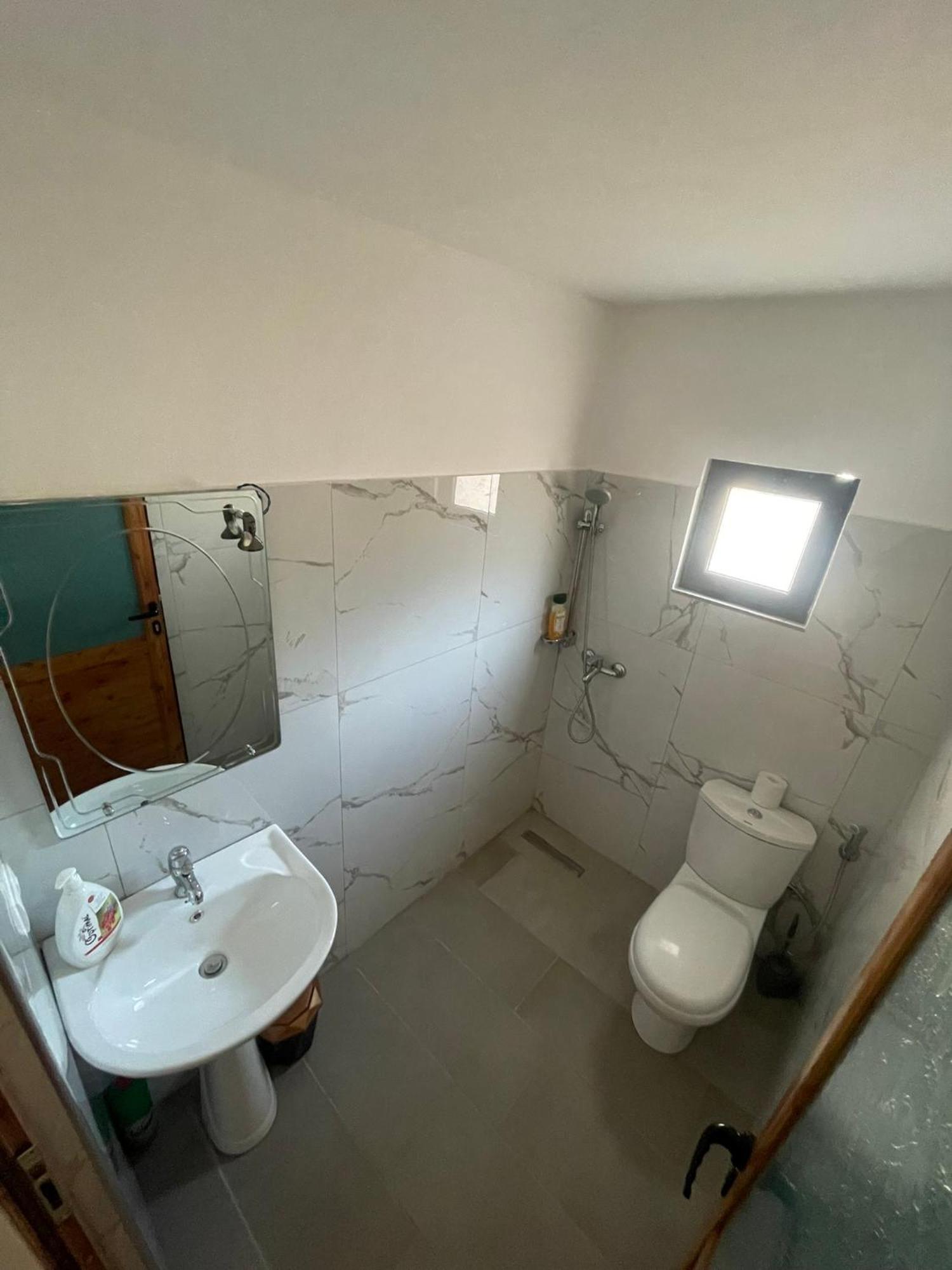 Guesthouse Kroi City Center Берат Экстерьер фото